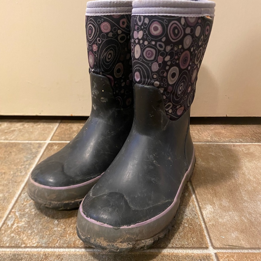 Kids winter Bogs